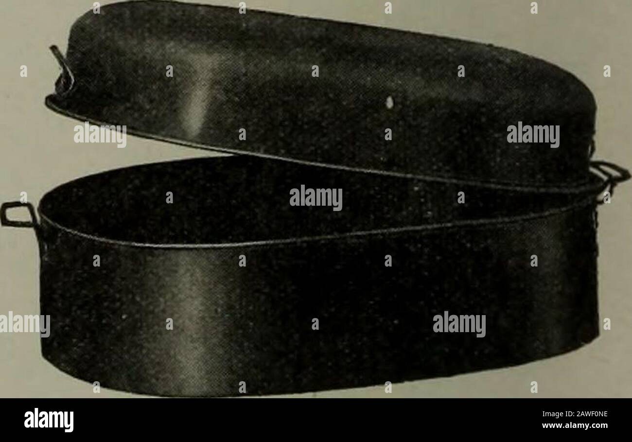 Hardware-Merchandising September-Dezember 1911 . FAMILIENGRÖSSE 17 J x Lli x 7 J ZOLL Feinster Siemens-Martin Blued SteelNo. 200 In Pearlware hergestellt, nur Für Lose V2 doz. HOTELGRÖSSE 19i x 13J x 9} InchesFinest Siemens-Martin Nr. 400 Blued Steel Case Lose - % doz. Das BLECHPRODUKTUNTERNEHMEN IA NACHFOLGER DER Kemp Manufacturing Company OF CANADA LIMITED Montreal TORONTO Winnipeg HARDWARE UND BLACK FOOD AUS METALL Stockfoto