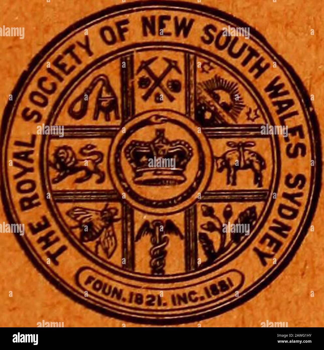 Journal and Proceedings of the Royal Society of New South Wales. Aleucas and their EssentialOils, Pakt V. Von R. T. Baker und H. G. Smith [WithPlate Vlil] ^ 193 Art. IX.-On a New Species of Eucalyptus from Northern Queens-Land. Von J. H. Maiden, F. l.S., und R. H. Cambaue, l.S., z. 215 Art XX.-Anmerkungen zu Eucalyptus, mit Beschreibungen neuer Arten, Nr. 2. Von J. H. Maiden ... .. 217 Art. XXL-Das Auftreten von Trimethylamin und dessen Vorkommen im australischen Salzbusch, Rhagodia hastata, R. Br. BYR. Wf. Challinor, f.i.c, f.c.s 236 Art. XXII.- Hinweis auf einen Ostracod und einen • Aus Ostracodalkalk Stockfoto
