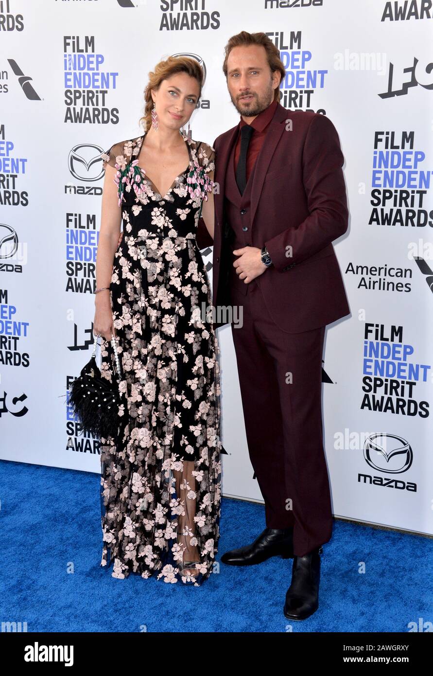 Santa Monica, USA. Februar 2020. Santa MONICA, CA: 08, 2020: Laure de Clermont-Tonnerre & Matthias Schoenaerts bei den Film Independent Spirit Awards 2020. Bildnachweis: Paul Smith/Alamy Live News Stockfoto