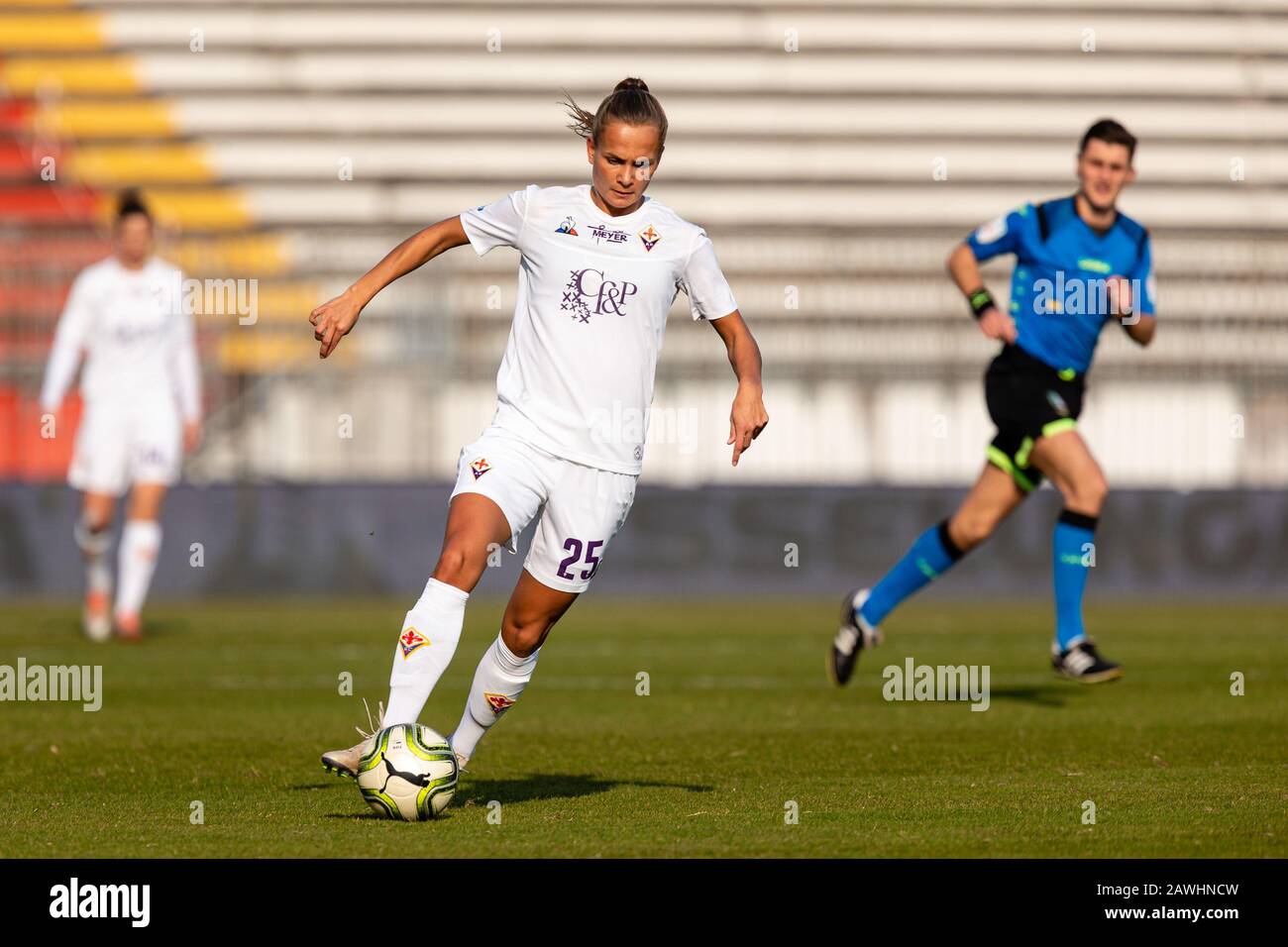 Frederikke thogersen (Fiorentina Frauen) während AC Mailand vs Fiorentina Frauen's, Milano, Italien, 08. Feb 2020, Fußball-Frauen im italienischen Fußball-Cup Stockfoto