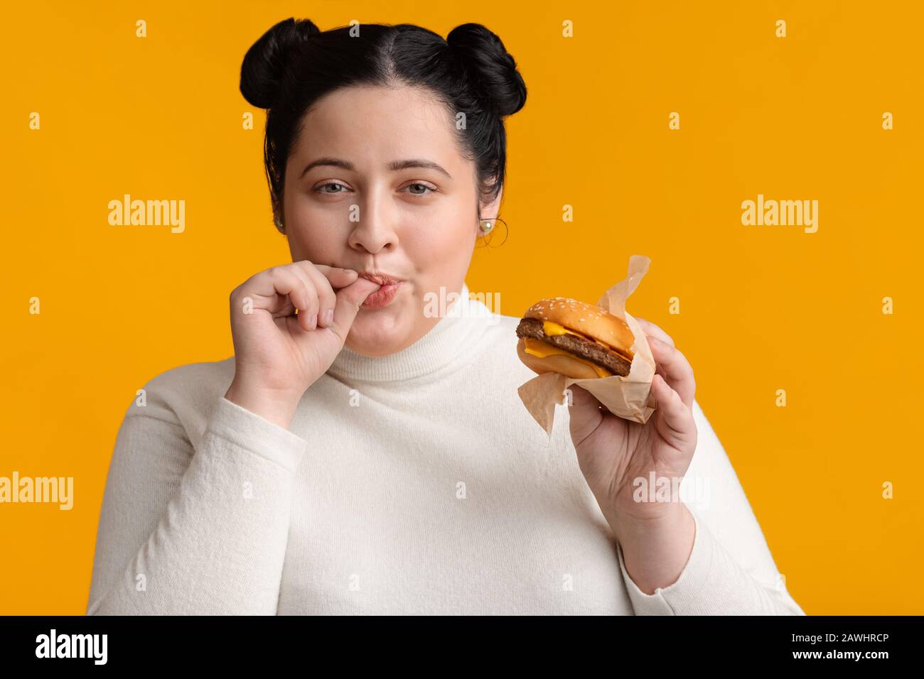 Happy Meal Cheeseburger Stockfotos Und Bilder Kaufen Alamy