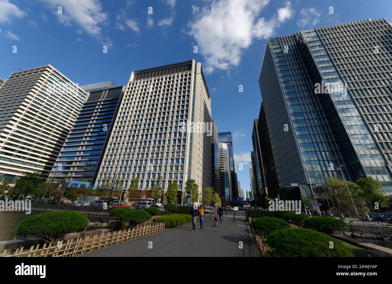 Hochhaus in der Nähe der U-Bahn-Station Otemachi, Tokio, Japan. Stockfoto