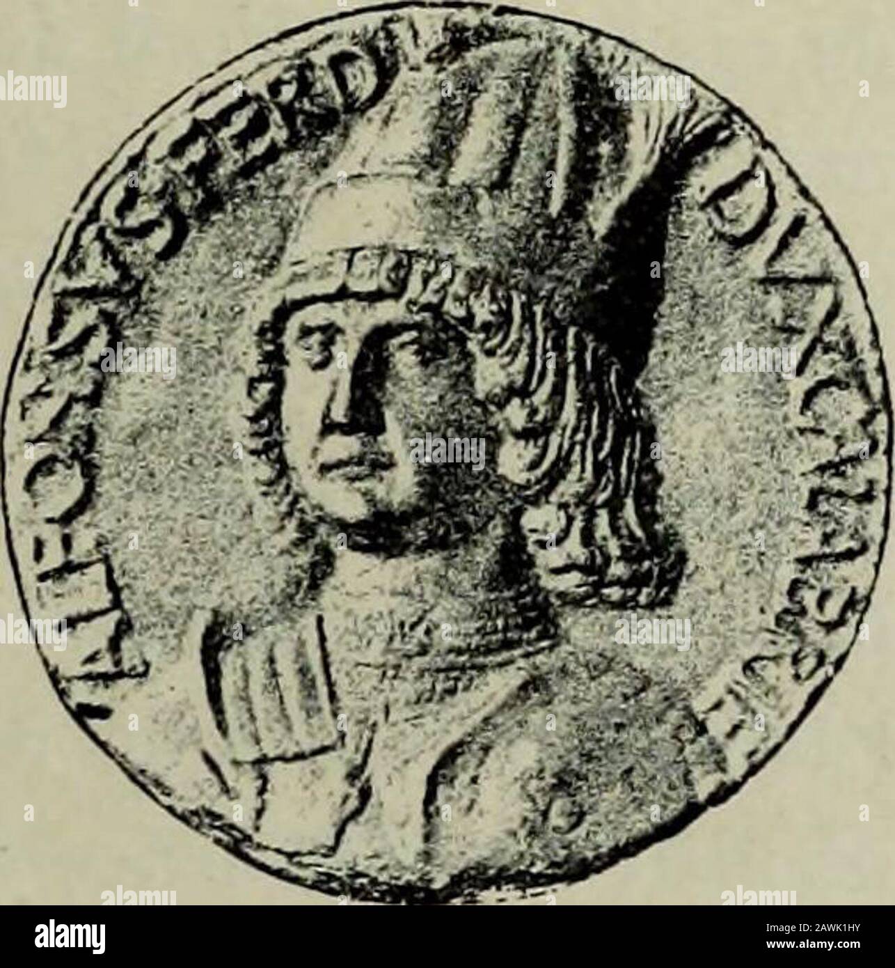 Histoire de l'Art Pendant la Renaissance . le père de Domenico da Cortona qui avait la même spécialité et qui,plus connu sous le surnom de Boccador, devait si étroitement lier son souvenirà celui de la reconstruction de lHôtel de ville de Paris ? Serait-ce donc que notre Renaissance française, avec sa naivety touchante, ses saintes ardeurs, est fille de la Renaissance napolitaine, cet Art hybride etacrompu? Grabfrage qui sera examinée à fond dans un des volumessuivants. Auf der remarquera, dans le royaume de Naples, aussi bien que dans les EtatsRomains, dans la Toscane, dans la Vénétie et dan Stockfoto