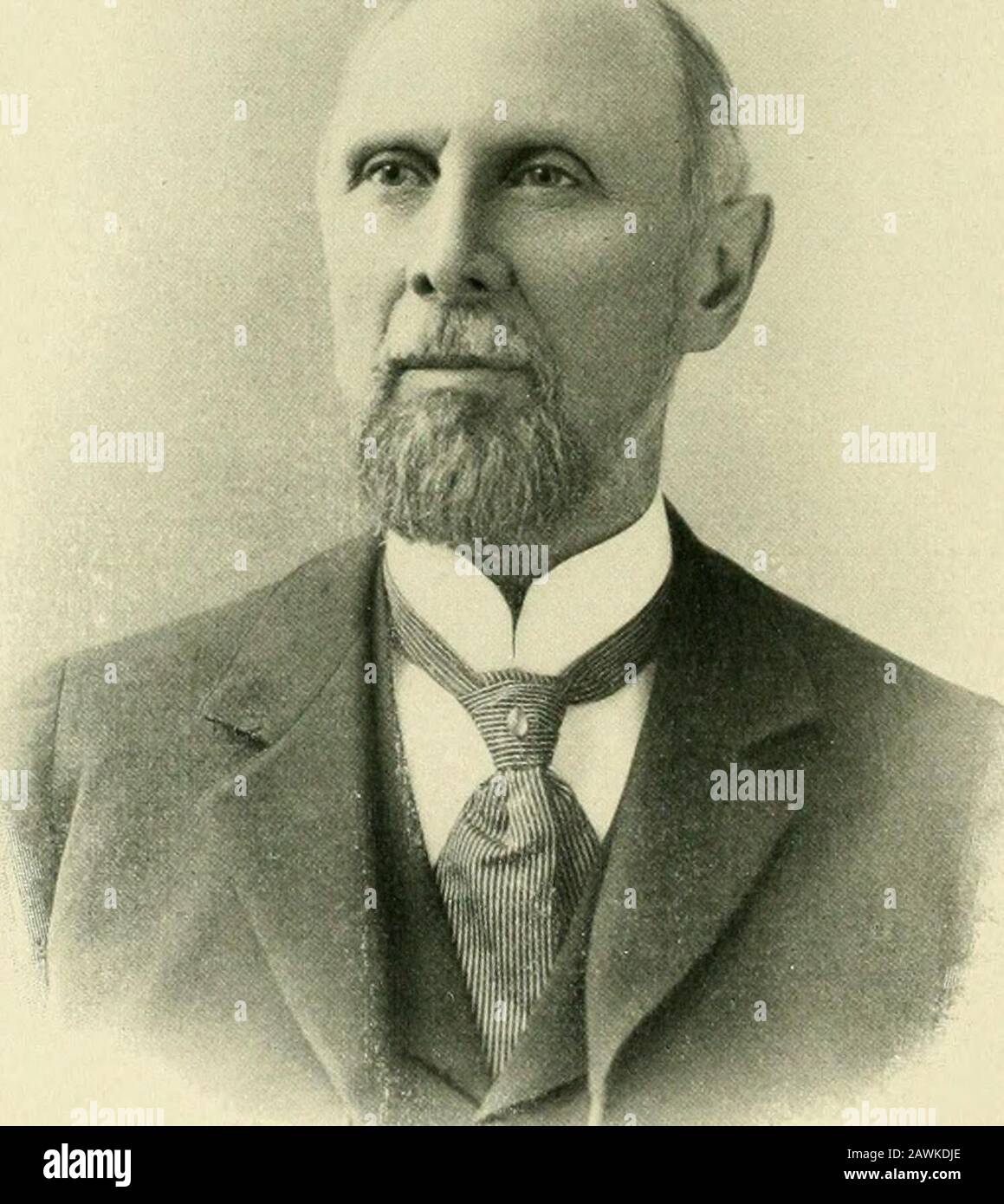Das Worcester von achtzehn hundert und neunzig Jahren eine Stadt. Apin, Waterman A. Fisher, Austin L.Rogers, Putman W. Taft. 1856 - Harrison Bliss, Elijah B. Stoddard, Putman W. Taft, George W. Russell, John H. Brooks. J857-J. B. D. Cogswell, Wm. T. Merrifield, De.xter F. Parker, George F.Thompson, Stephen P. Twiss. 1858 - Albert L. Benchley, Ale.xander Thayer, Dexter F. Parker, James S.Woodworth, O. H. Tillotson. 1859 - George Chandler, Albert Tolman, Henry C. Rice, Charles B. Pratt, Marcus Barrett. 1S60 - Henry C. Rice, Benj. F. Otis. Samuel A. Knox, Joseph Pratt, Timothy S. Stone., 861-Al Stockfoto