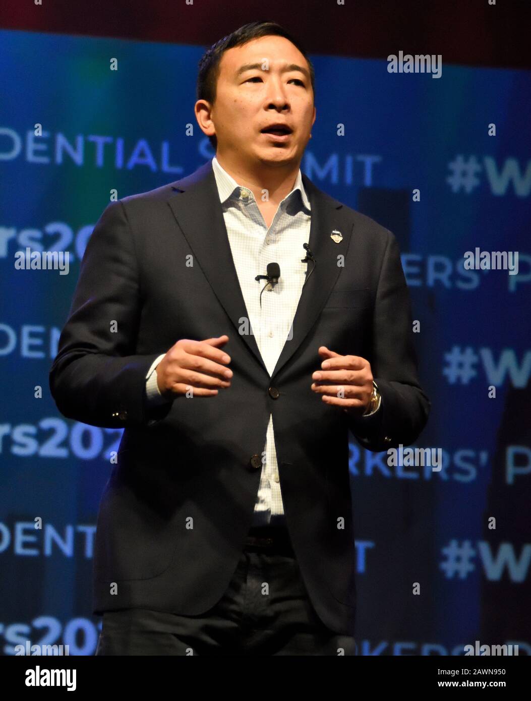 Philadelphia, PA, USA - 17. SEPTEMBER 2019: Andrew Yang beim Workers Presidential Summit im Pennsylvania Convention Center. Stockfoto
