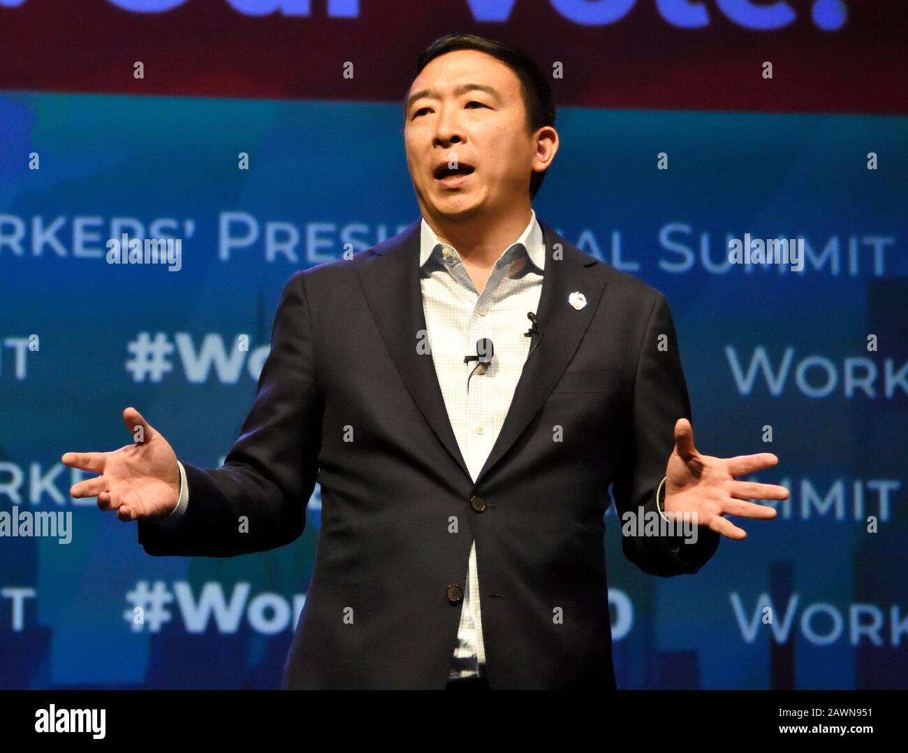 Philadelphia, PA, USA - 17. SEPTEMBER 2019: Andrew Yang beim Workers Presidential Summit im Pennsylvania Convention Center. Stockfoto