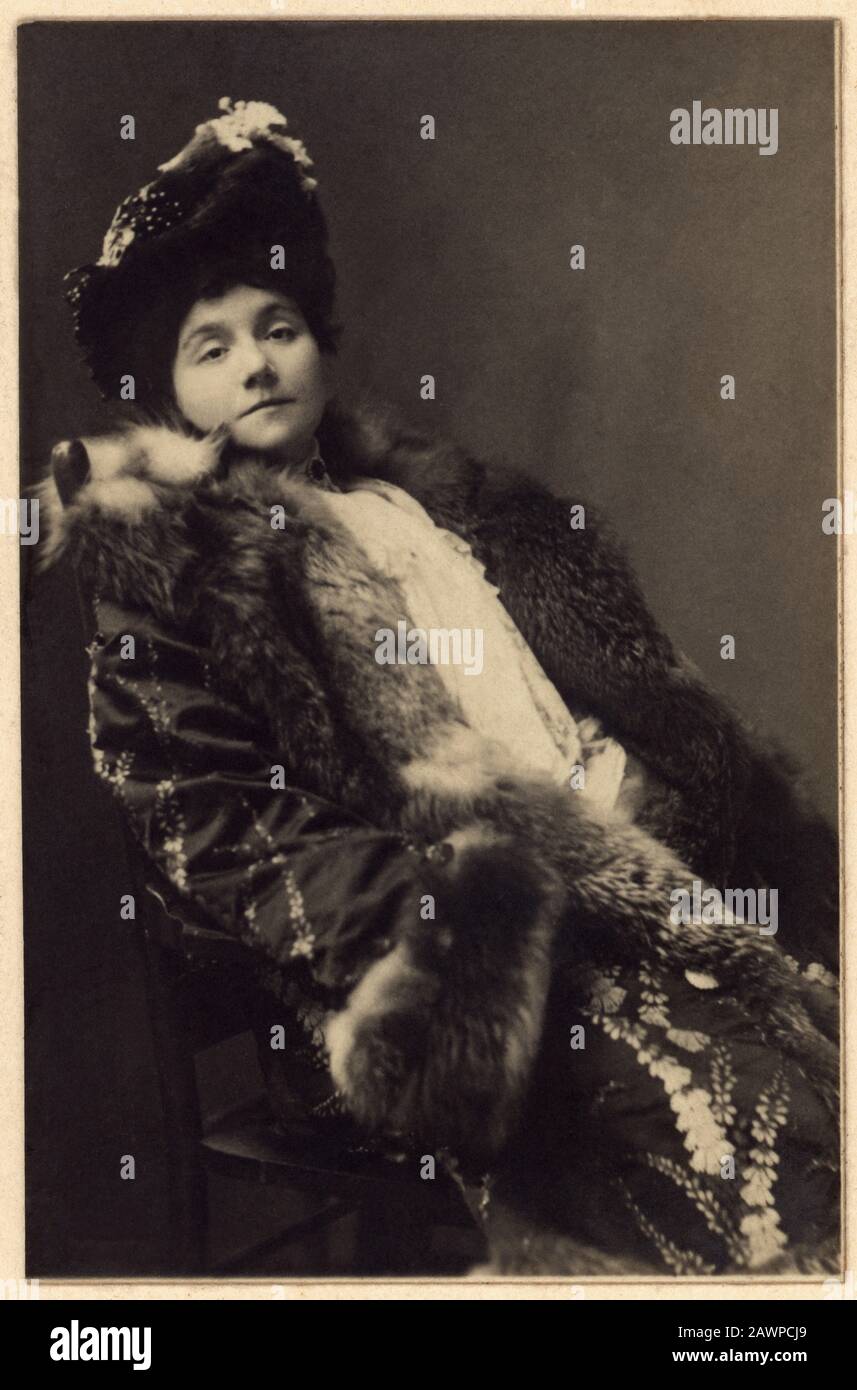 Ca, Paris, FRANKREICH: Die Schauspielerin YVETTE GUILBERT (* um 30-1944 in Paris), das Modell des berühmtesten französischen Malers Henry de TOULOUSE - LAUTREC (* 1864 in Paris; † 1 Stockfoto