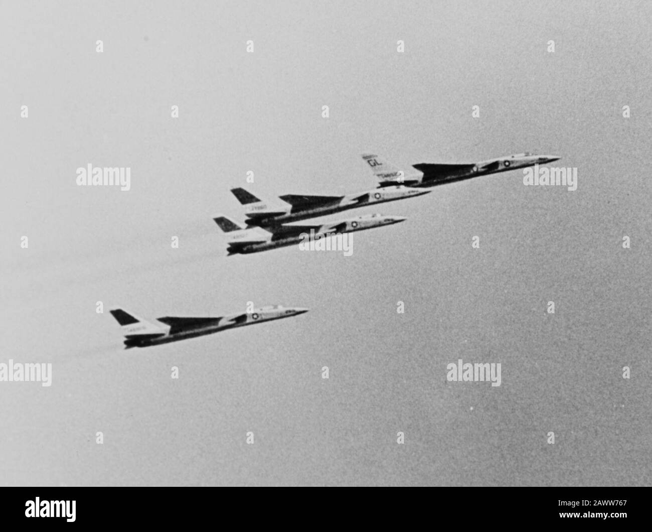 Vier A-5A Vigilantes im April 1962 im Flug. Stockfoto