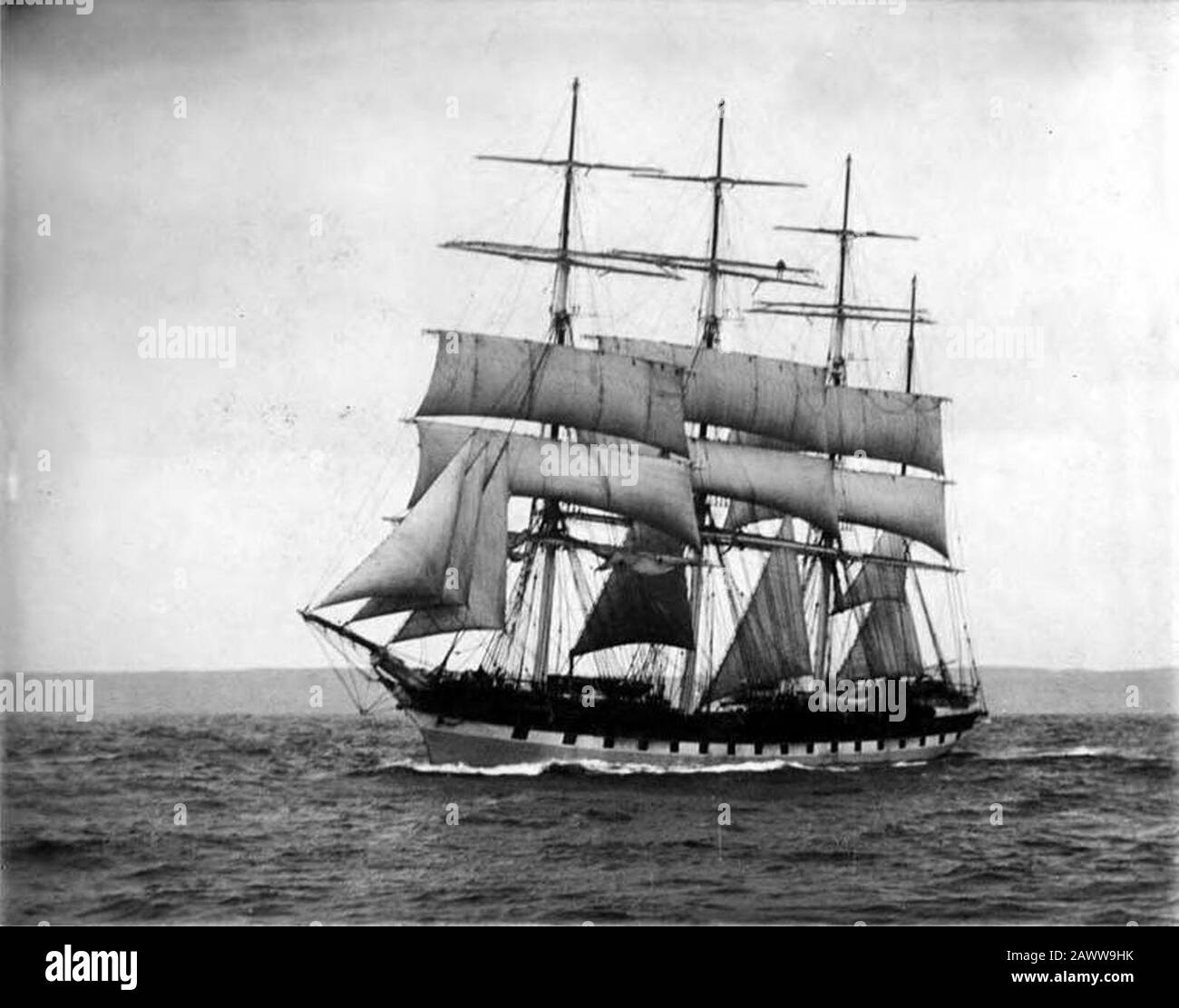 Viermastiger RINDENHAFEN JACKSON auf See, Washington, ca. 1900 (HESTER 840). Stockfoto