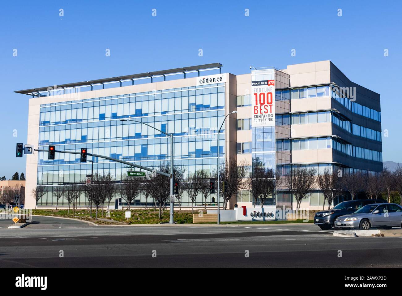 Februar 2020 San Jose/CA/USA - Cadence Campus im Silicon Valley; Cadence Design Systems, Inc. Ist ein multinationaler amerikanischer Elektronikdesign-Automa Stockfoto