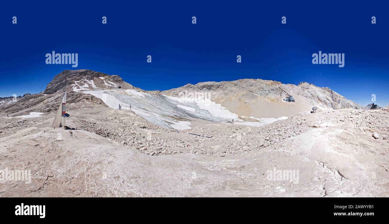 Gletscher der höchsten Bergdeutschen im Sommer Stockfoto