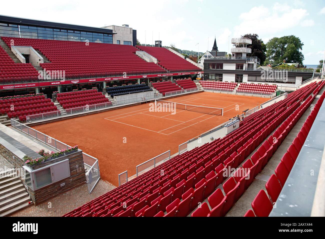 Das Herzfeld in Båstad im Tennisstadion von Båstad, das die größte Tennisanlage im Freien in der nordischen Region ist.Foto Jeppe Gustafsson Stockfoto