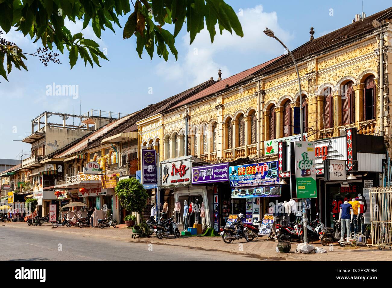 Gebäude Aus Der Kolonialzeit, Battambang, Kambodscha. Stockfoto
