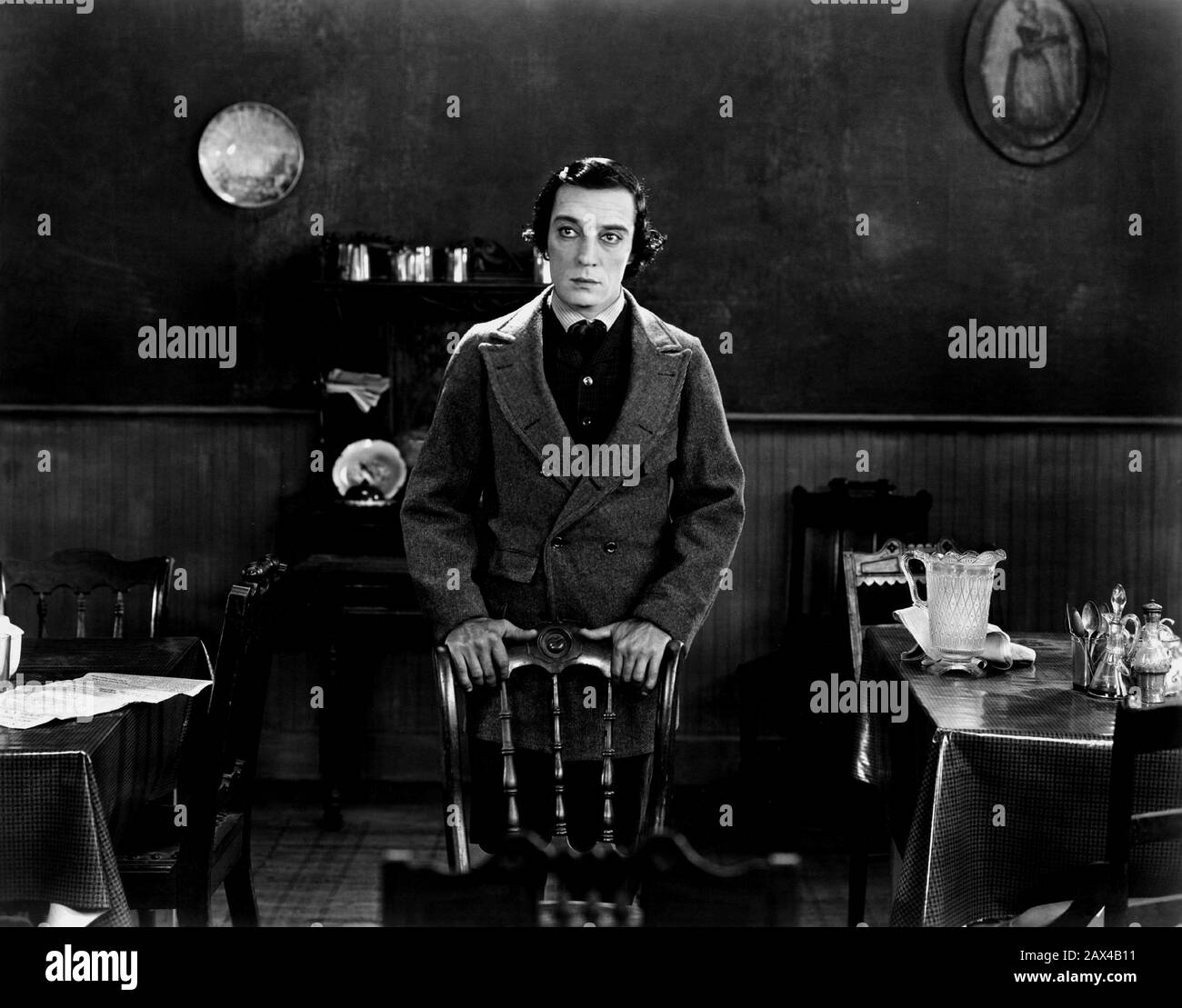 1926 , USA : Der amerikanische Stummfilmschauspieler und Regisseur BUSTER KEATON (* ca. Von Clyde Bruckman und Buster Keaton - STUMMFILM - KINO MUTO - Porträt - Ritratto - regista Cinematografico - attore - comico - COMICO --- ARCHIVIO GBB Stockfoto