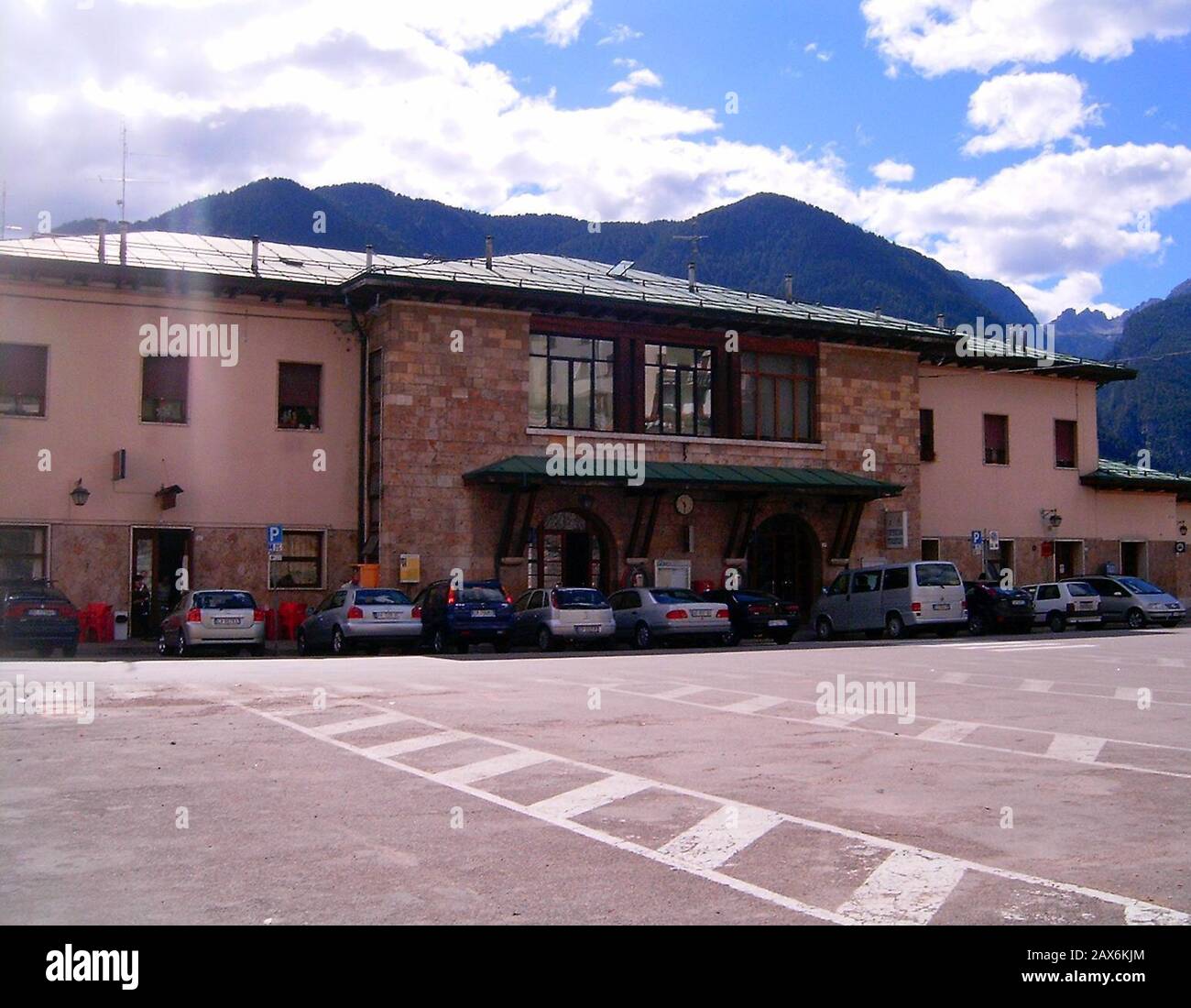 Facciata di cortina Fotos und Bildmaterial in hoher Auflösung Alamy