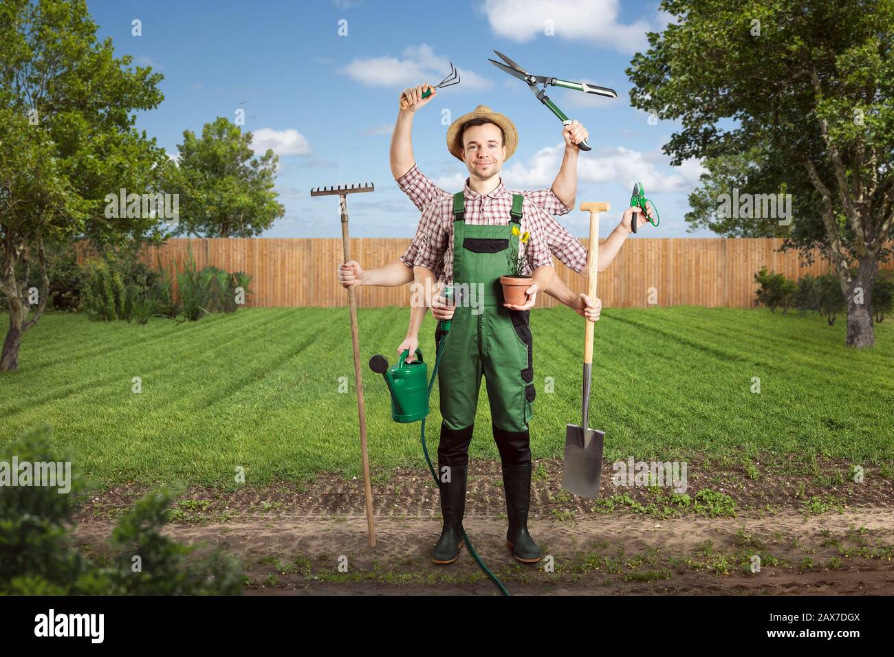 Motivierter Gärtner mit mehreren Armen und Werkzeugen Stockfoto