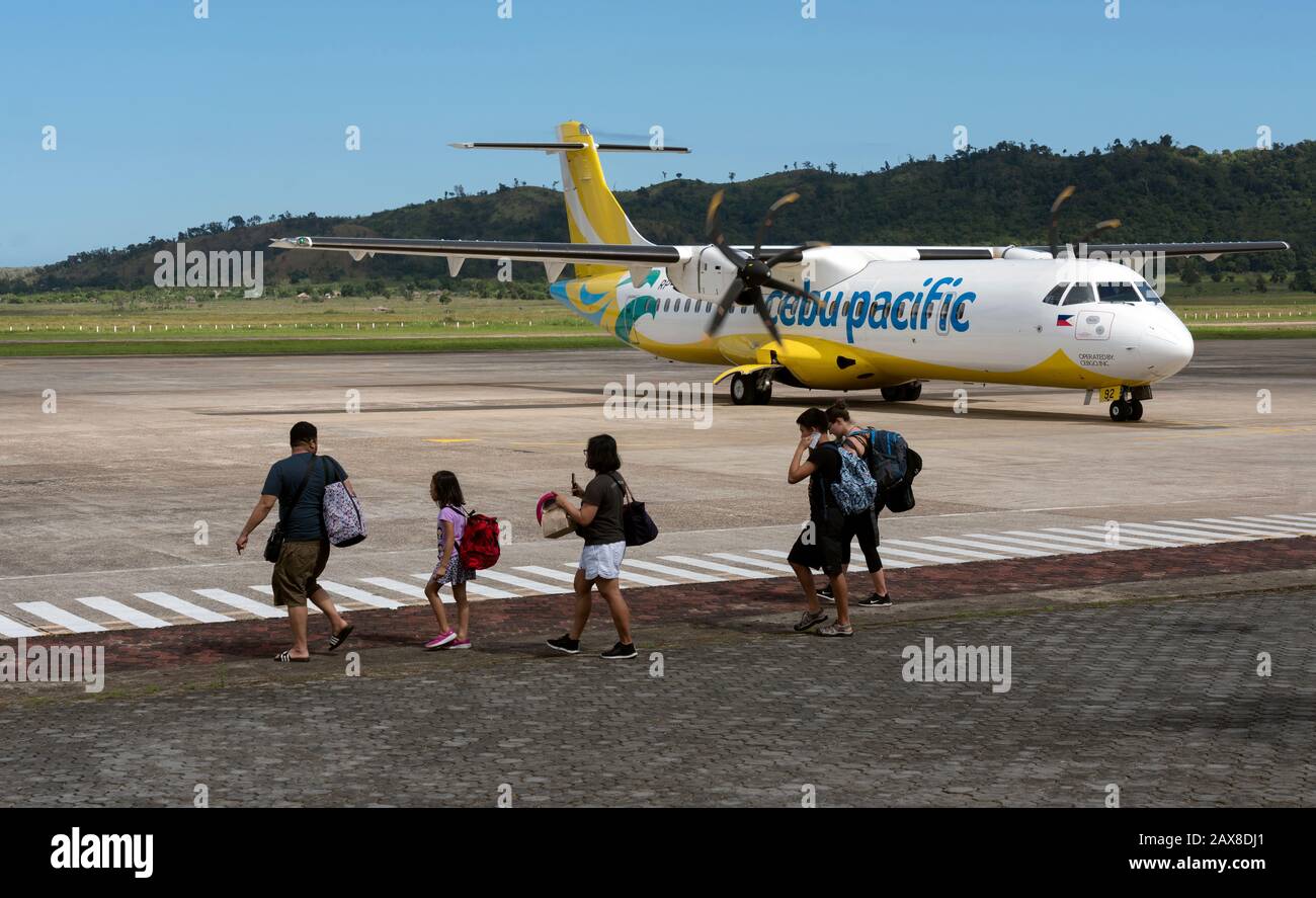 Januar 2020: Flugzeugparkplatz auf dem Flughafen Busuanga (Coron), Philippinen. Stockfoto