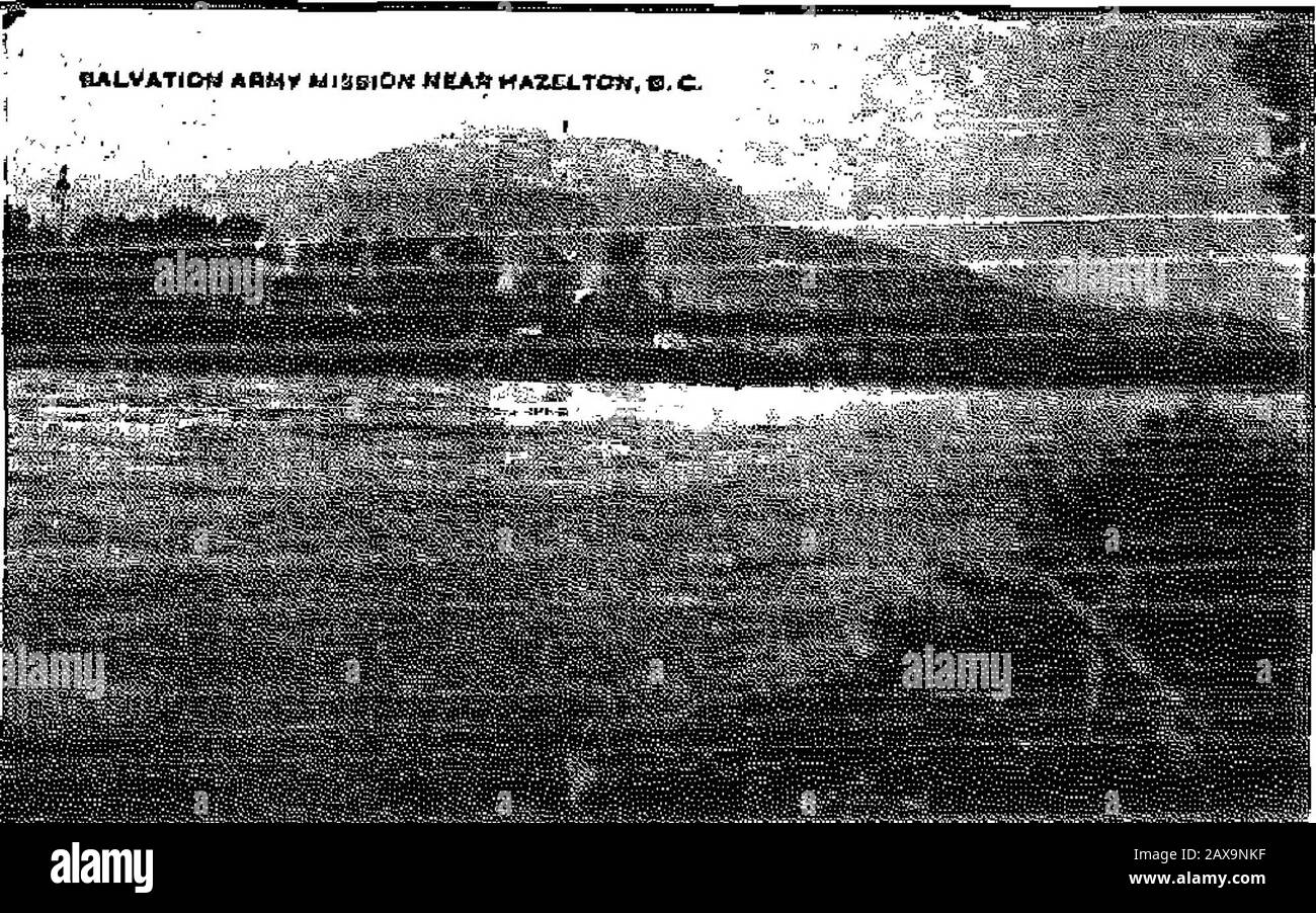 The war Cry . tbestaads of Lead, Gitty Light!floated pclty over the maxliet-place,the longening shadows belplsg torender tbe music passed to t&eanquility. Bruiser Bill lsened intent, sodthen begann er 10 Binr)!"• =?"??-Worte, die er lange Agoat seiner Mütter gelernt hatte, knieharnige große TearsWfclteu oben iu seine Augen. Der Kapitän Do=rd lügen Mectiag und marschierten an der Perle von Mbtroop, den Koours, die SBD die Drasjschlager fliegen, aber er hatte nicht lorsottea tbaman witb w.:ose Bitte um liad-Dollar 0bereitwillig eingehalten. Reore er nahm blaa Platz witb. (Hacoours. TBE Officer h&& Wi   sj&gt;e.EA lothe Sergea Stockfoto