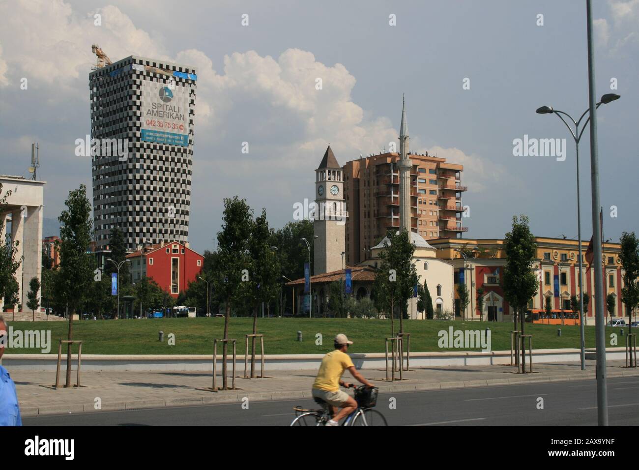 Hauptplatz von Tirana Skanderbeg, in Tirana, Albanien, Europa. Stockfoto