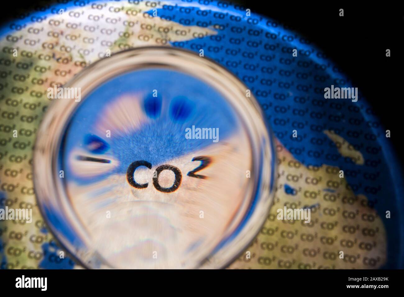 CO2-Emissionen müssen reduziert werden, es gibt keine zweite Chance! Stockfoto