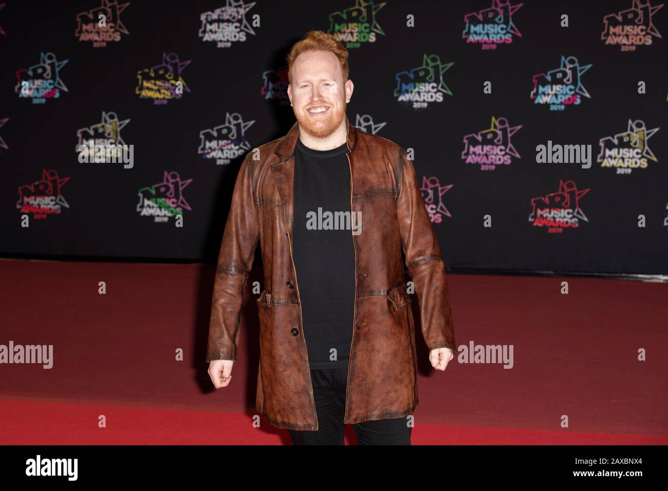 Gavin James auf dem roten Teppich vor der NRJ Music Awards Zeremonie 2019 in Cannes (Südostfrankreich), auf der "Palais des Festivals" Convention cen Stockfoto