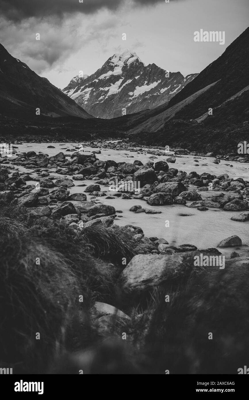 Valley Track mit Blick auf Mount Cook in New Seeland Stockfoto