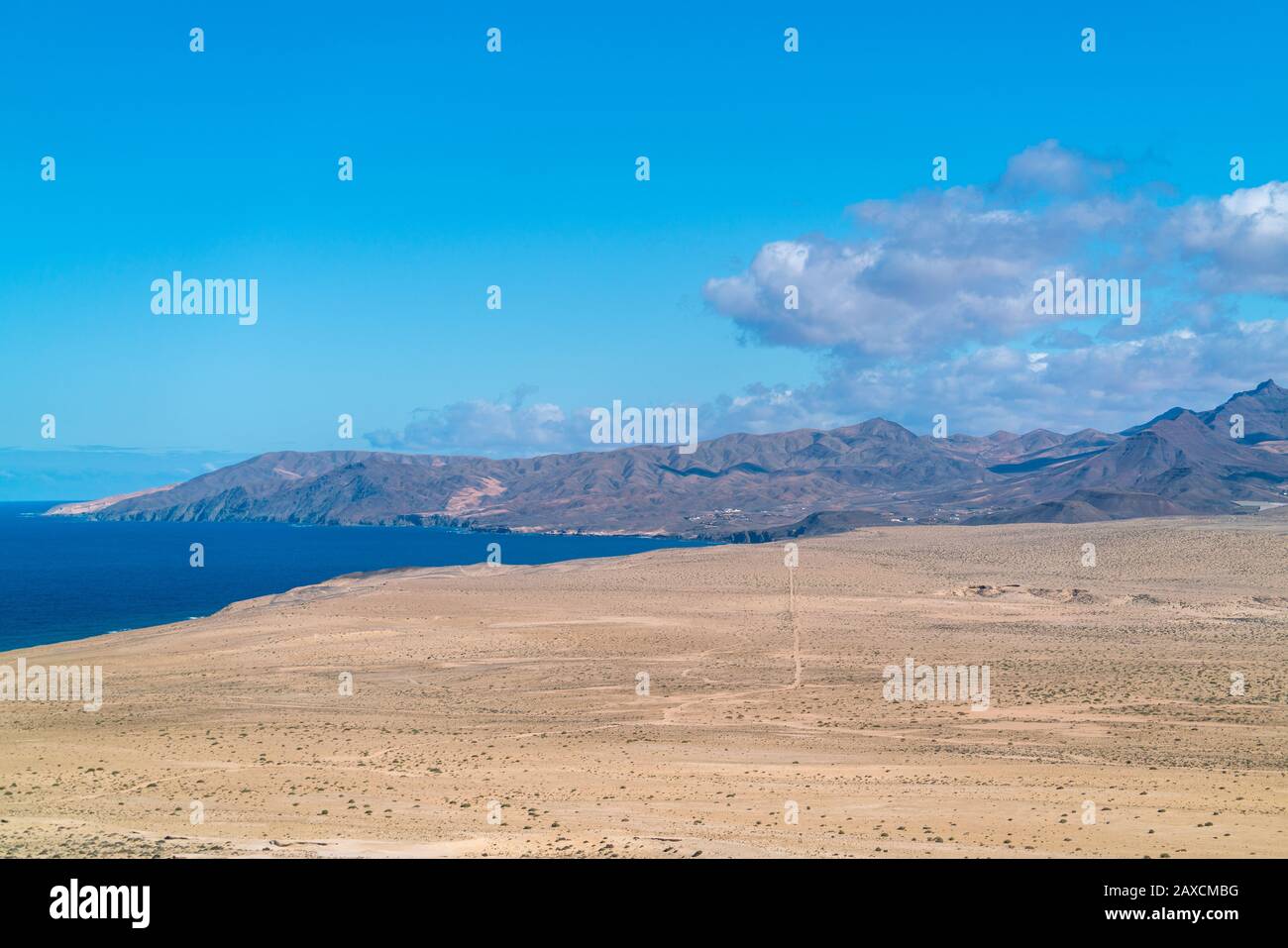 Istmo de la Pared - Fuerteventura an seiner schmalsten Stelle. Steinwüste Stockfoto