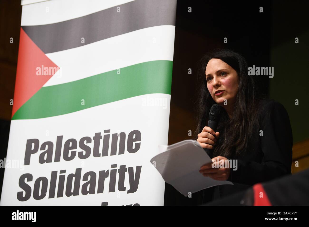 Grüne Partei-Stellvertreterin Amelia Womack spricht über Die Existenz, Widerstand, Rückkehr: Nein zu Trump???s Deal! Organisiert von der Palestine Solidarity Campaign, in der Conway Hall in London. Stockfoto
