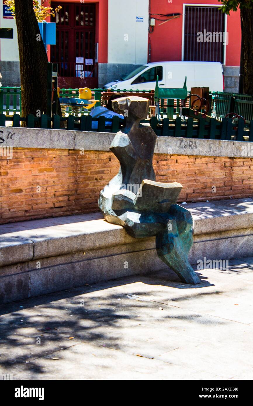 Statuen auf der Plaza del Dos de Mayo, Madrid Stockfoto