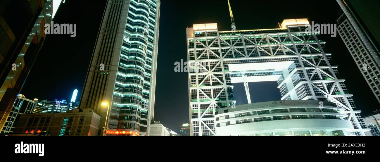 Blick auf Wolkenkratzer, Pudong, Shanghai, China Stockfoto