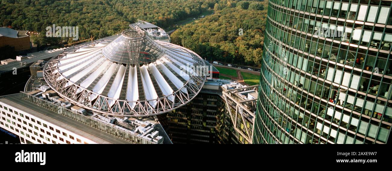 Blick auf ein Gebäude, Sony Center, Berlin, Deutschland Stockfoto