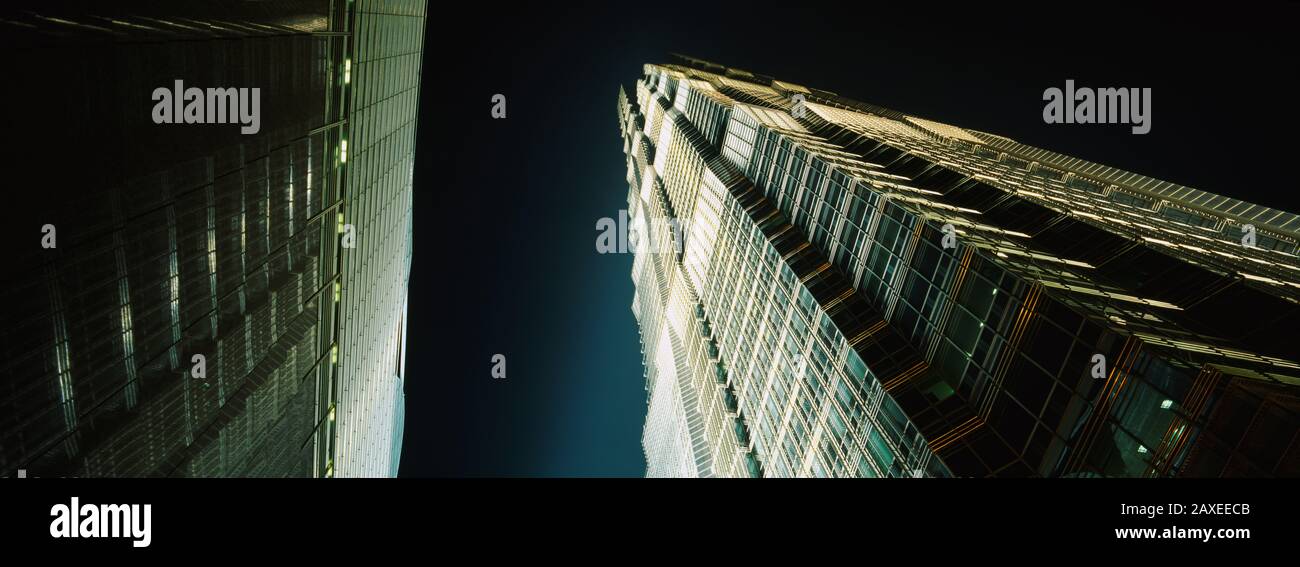 Niedriger Winkel Blick Auf EINEN Turm, Jin Mao Tower, Pudong, Shanghai, China Stockfoto