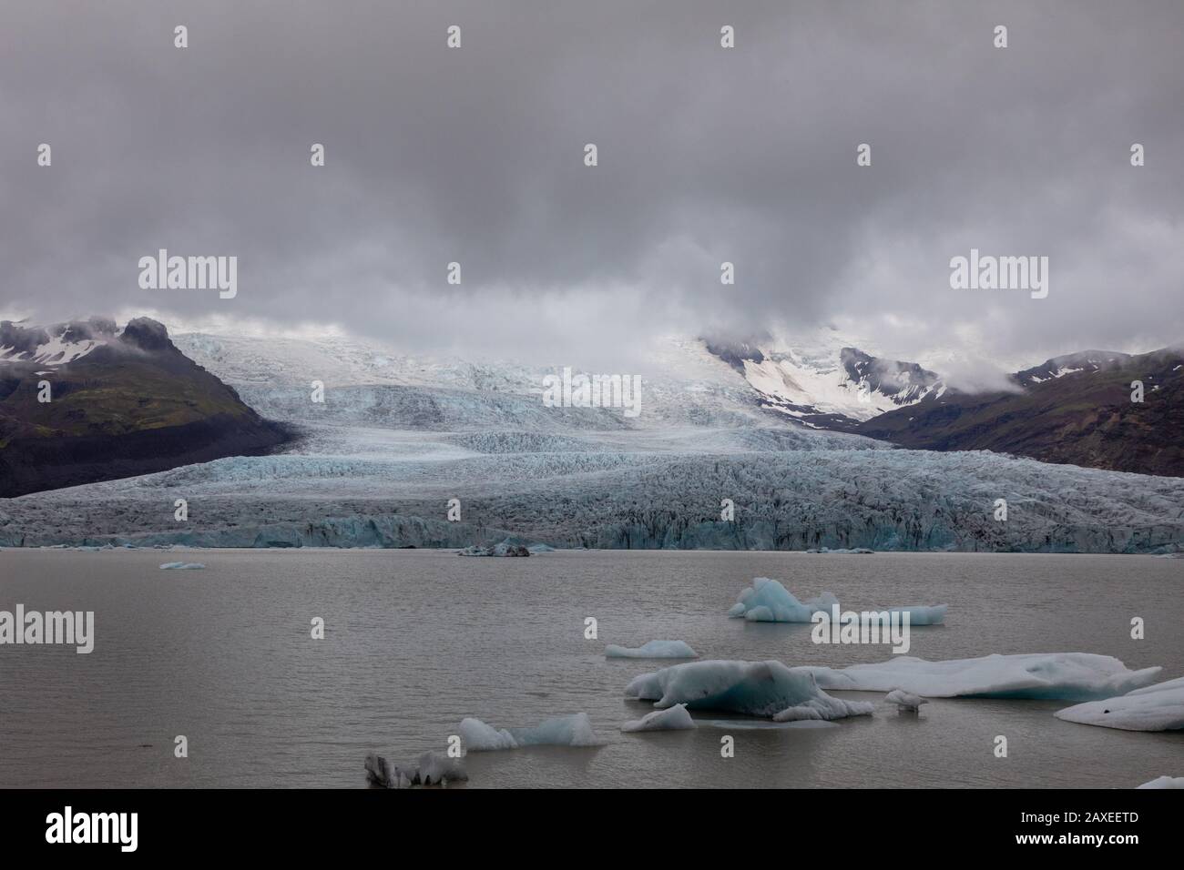 Fjallsarion Lagoon und scherzhafte Eisberge in Island Stockfoto