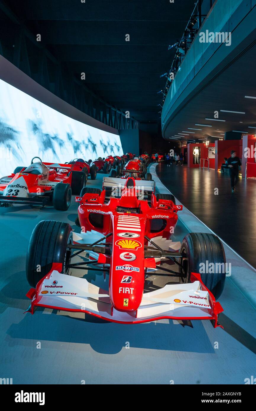 Turin, ITALIEN - Das Museum für Automobile. Der Ferrari 248 F1, der von Michael Schumacher aus dem Jahr 2006 gefahren wurde. Stockfoto
