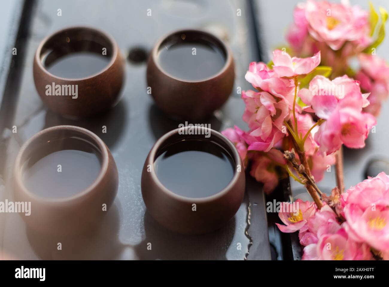 Traditioneller chinesischer Tee Mit Blumen Stockfoto