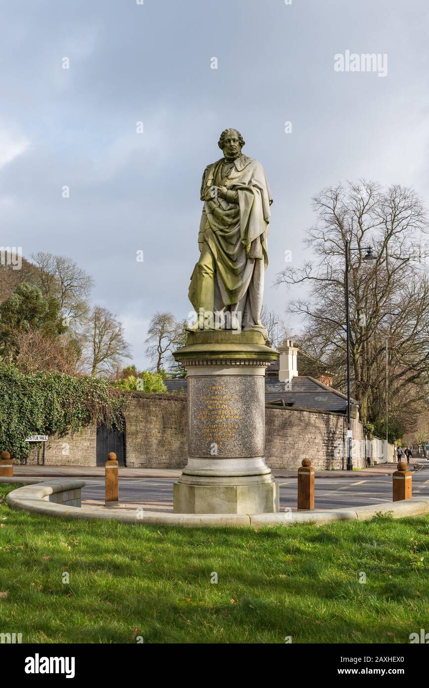 Statue von William Ward The 1st Earl of Dudley, auch bekannt als Lord Ward, steht im Stadtzentrum von Dudley, West Midlands, Großbritannien Stockfoto