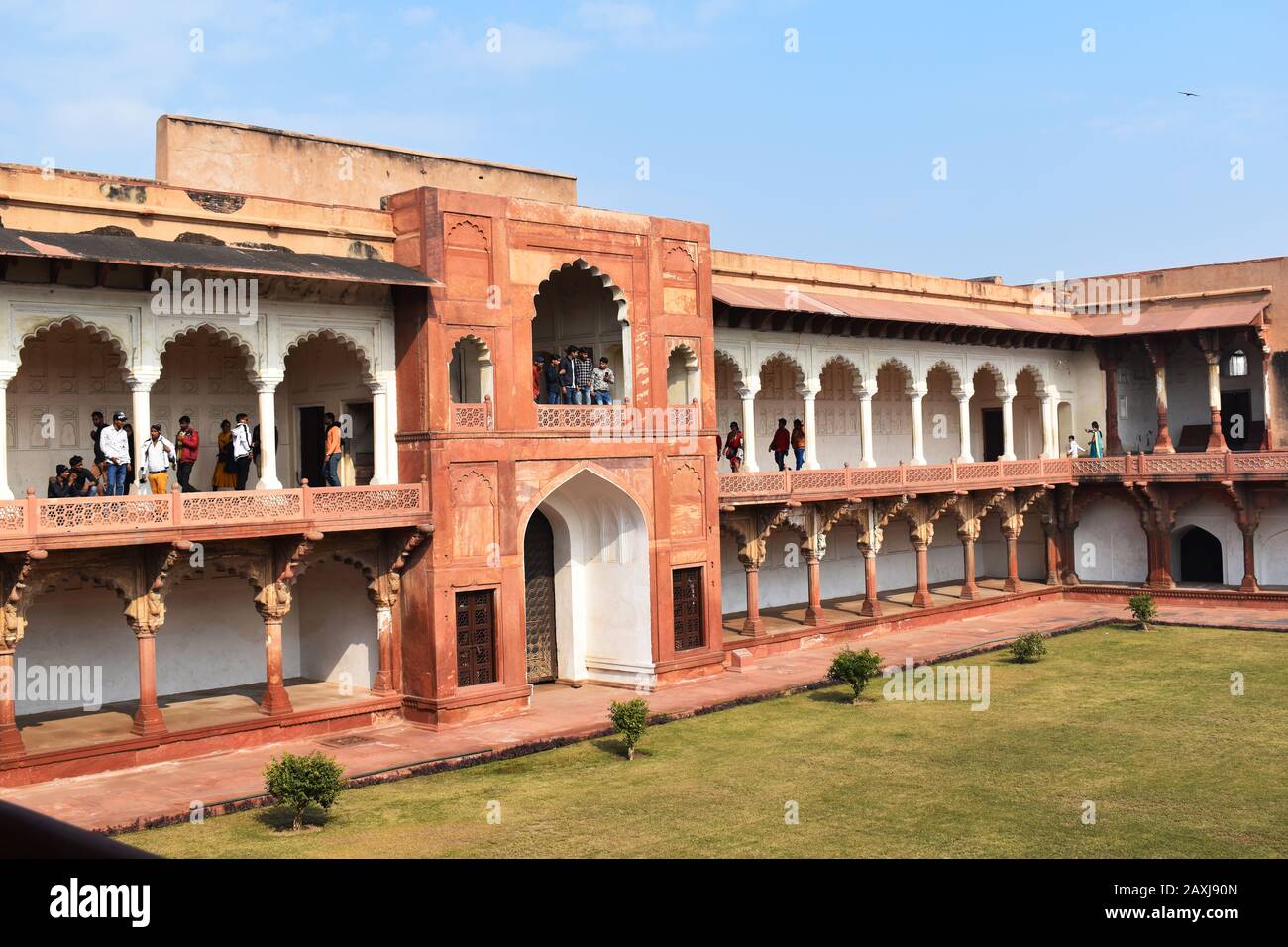 Innenhof des Shish Mahal oder Glass Palace, Agra Fort, Agra, Uttar Pradesh, Indien Stockfoto