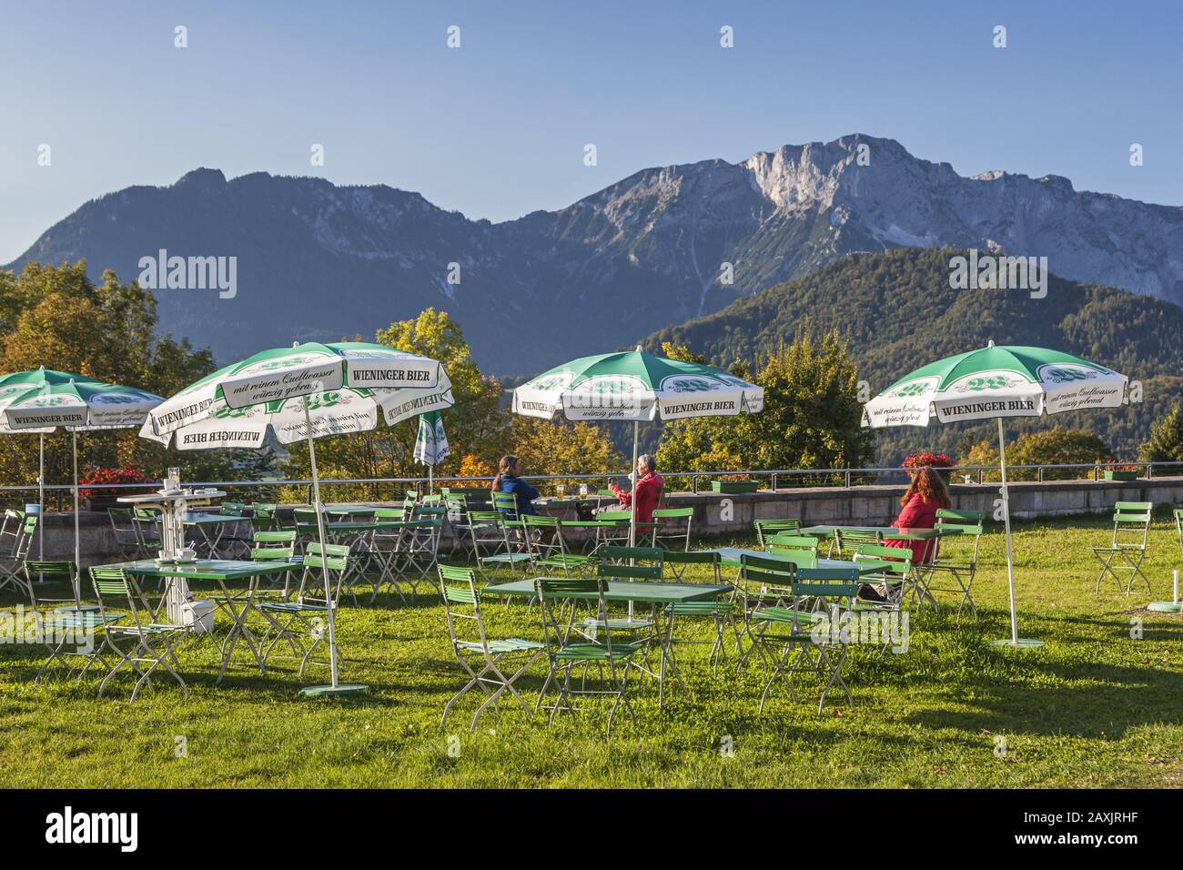 Blick von Obersalzberg auf den Untersberg, Berchtesgaden, Berchtesgadener Land, Oberbayern, Bayern, Süddeutschland, Deutschland, Europa Stockfoto