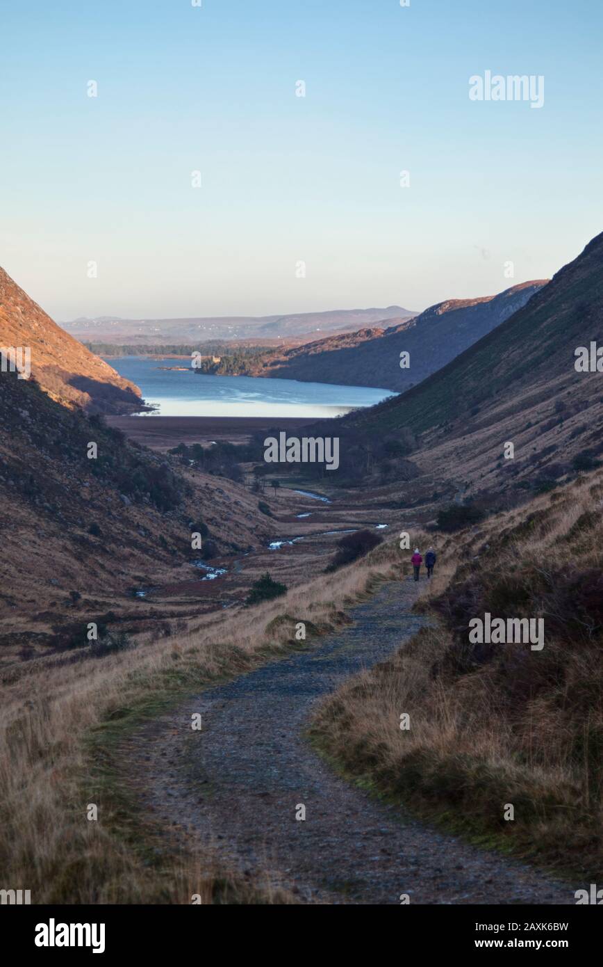 Wanderer in Glenbeagh, Glenveagh National Park, County Donegal Stockfoto