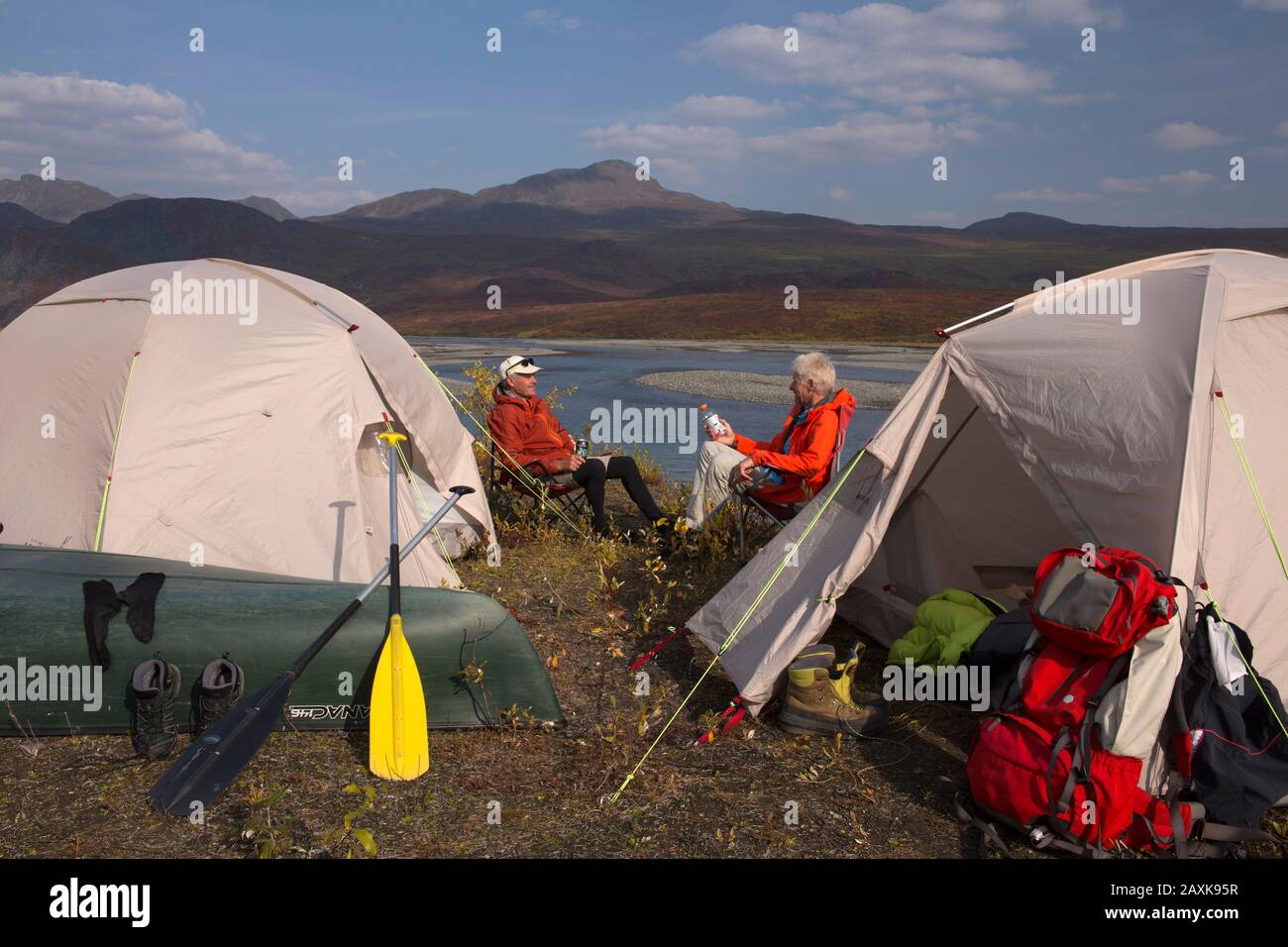 Zeltcamp am Fluss MacLaren Stockfoto