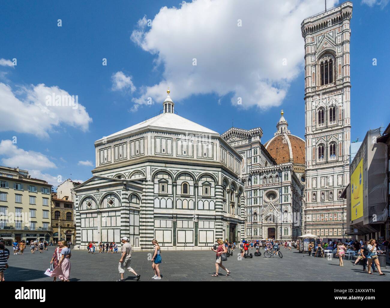 Kathedrale von Florenz mit Giotto's Kirchturm und Baptisterium des heiligen Johannes von der Piazza del Duomo, Florenz, Toskana, Italien Stockfoto