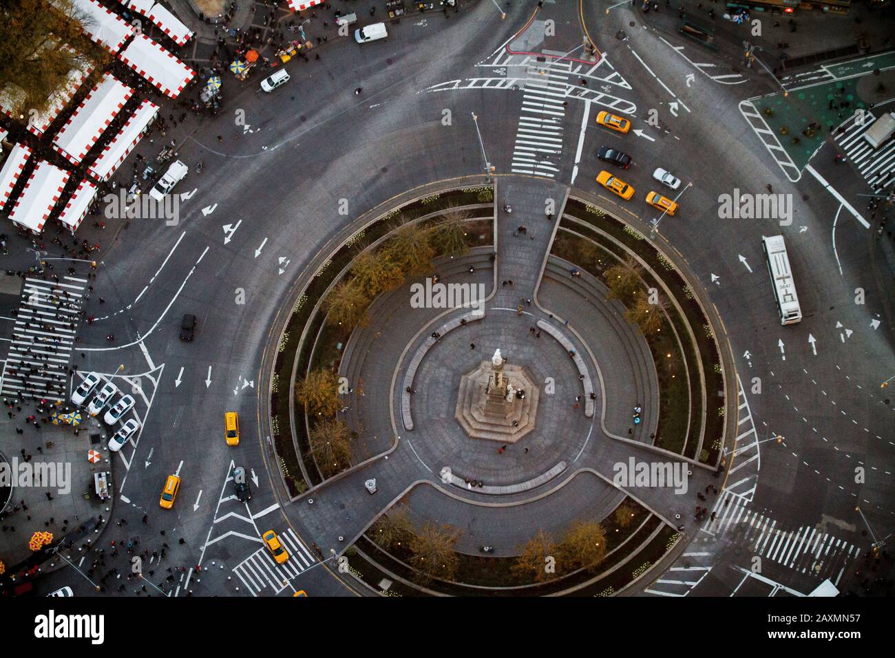 Eine Hubschrauberansicht des Columbus Circle in New York City. Stockfoto