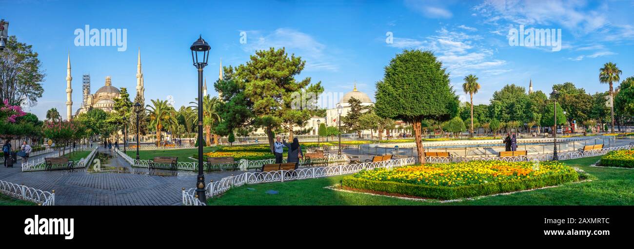 Istamul, Türkei - 07.13.2019. Der Sultan Ahmad Maydan an einem Sommermorgen, Istanbul, Türkei Stockfoto