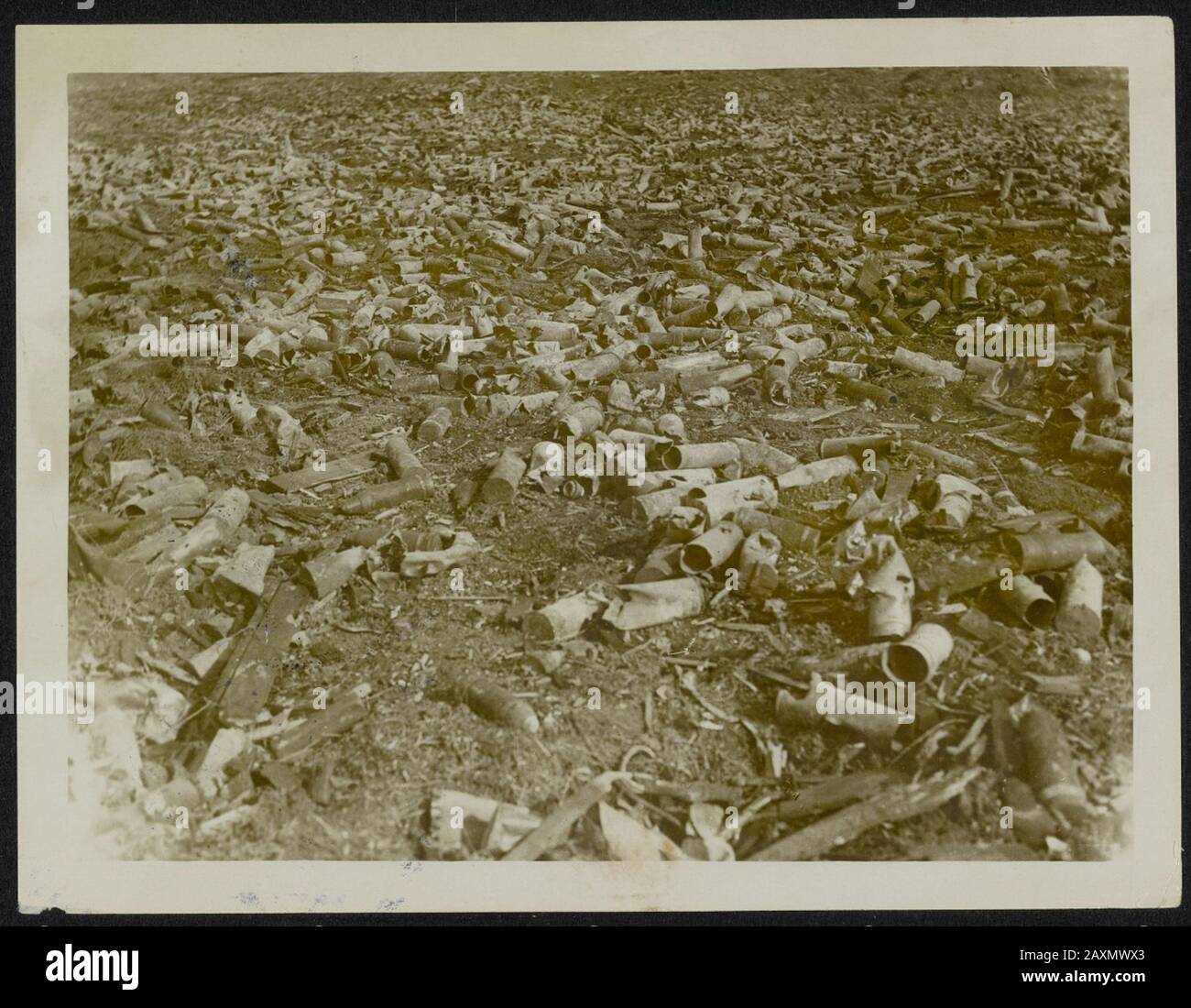 National Archive Collection War. (158-0055) Eine Munitionsdeponie explodierte den deutschen britischen Vormarsch im Westen. Deutsche Munitionsdeponie explodierte Stockfoto