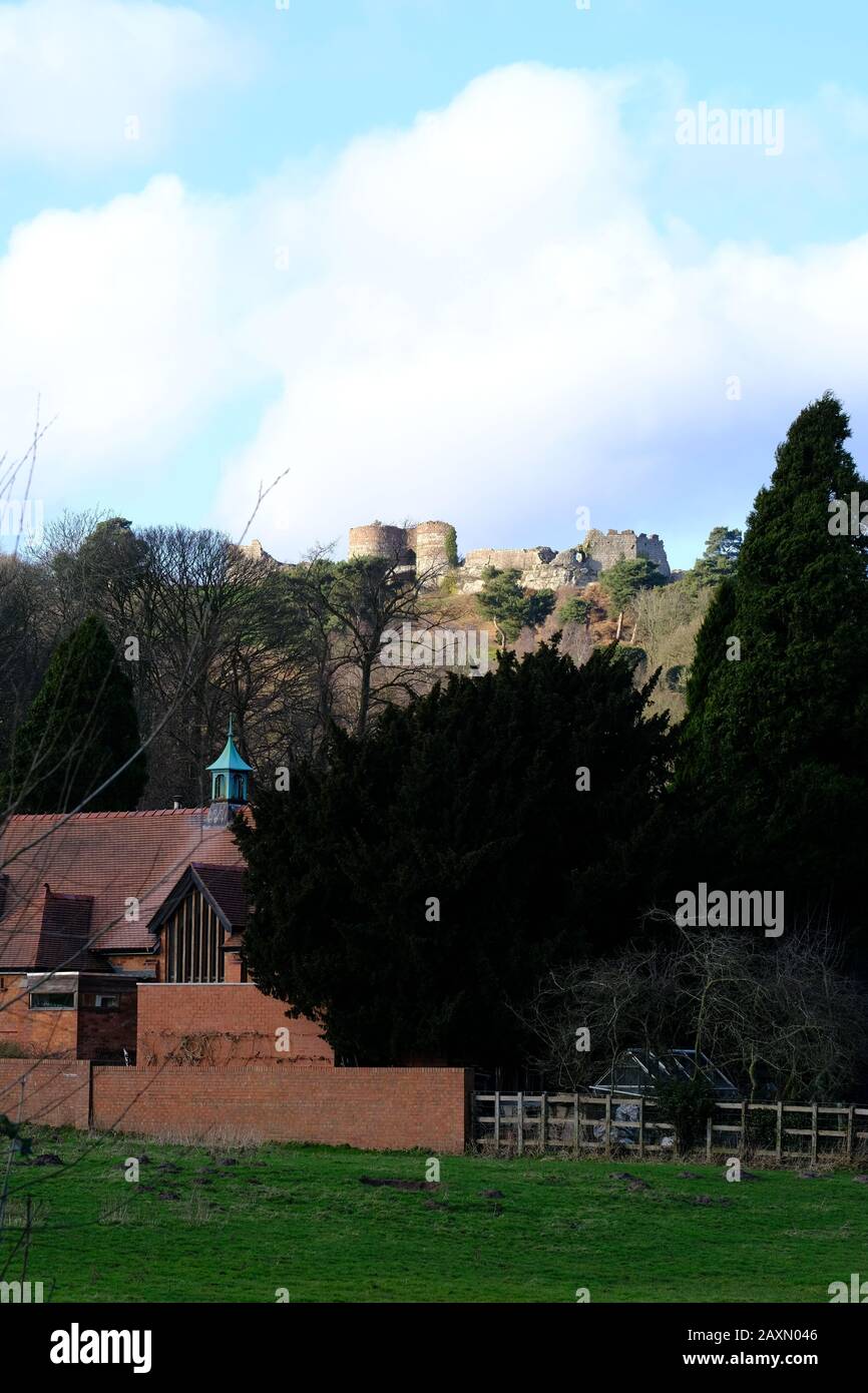 Beeston Castle, Mauerwerk, Monument, Rocky Crag, Curtain Walls, Royal Castle, Fortification, Ruins, History, Beeston, Cheshire UK Stockfoto