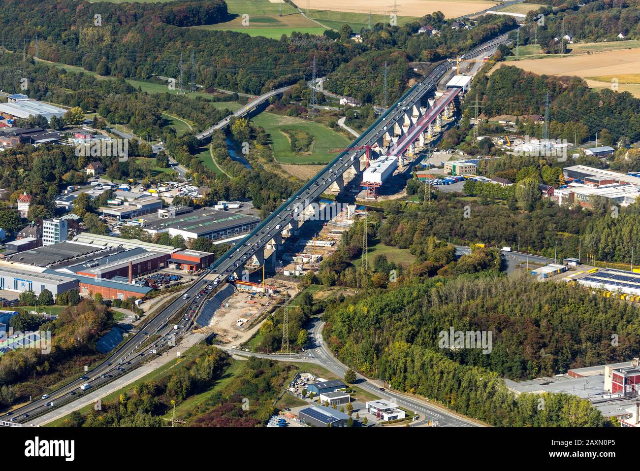 Luftbild, Baustelle Neubau Lennetal-Brücke, A45, am Kahlenberg, Lenne, Hagen, Ruhrgebiet, Nordrhein-Westfalen, Deutschland, Euro Stockfoto