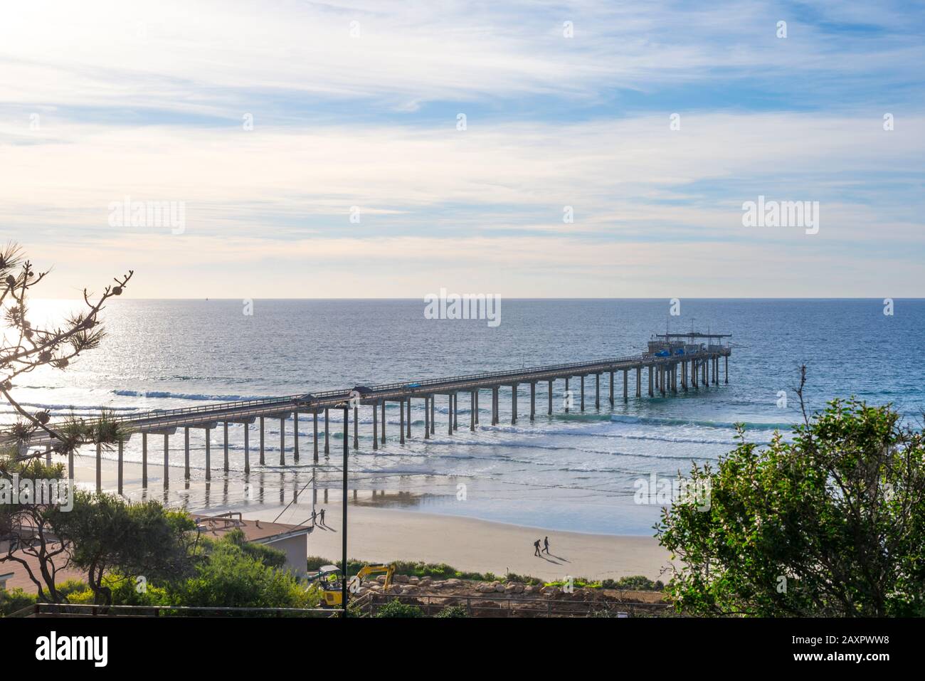 Winterliche Küstenszene mit Blick auf Scripps Pier. La Jolla, CA, USA. Stockfoto
