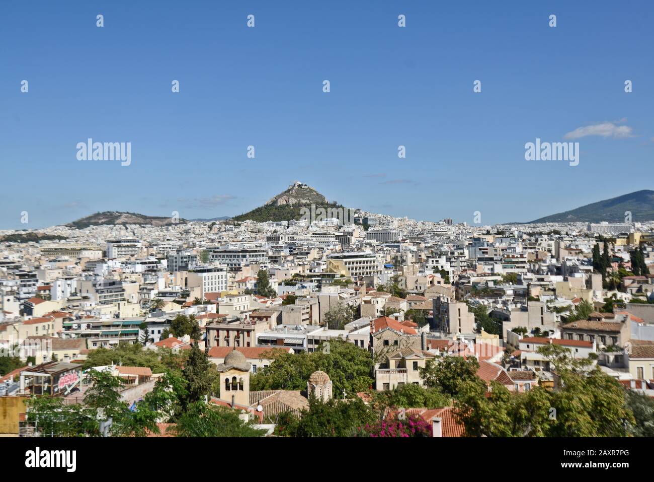 Athen: Panoramablick von der Akropolis mit Lycabettus-Hügel. Griechenland Stockfoto
