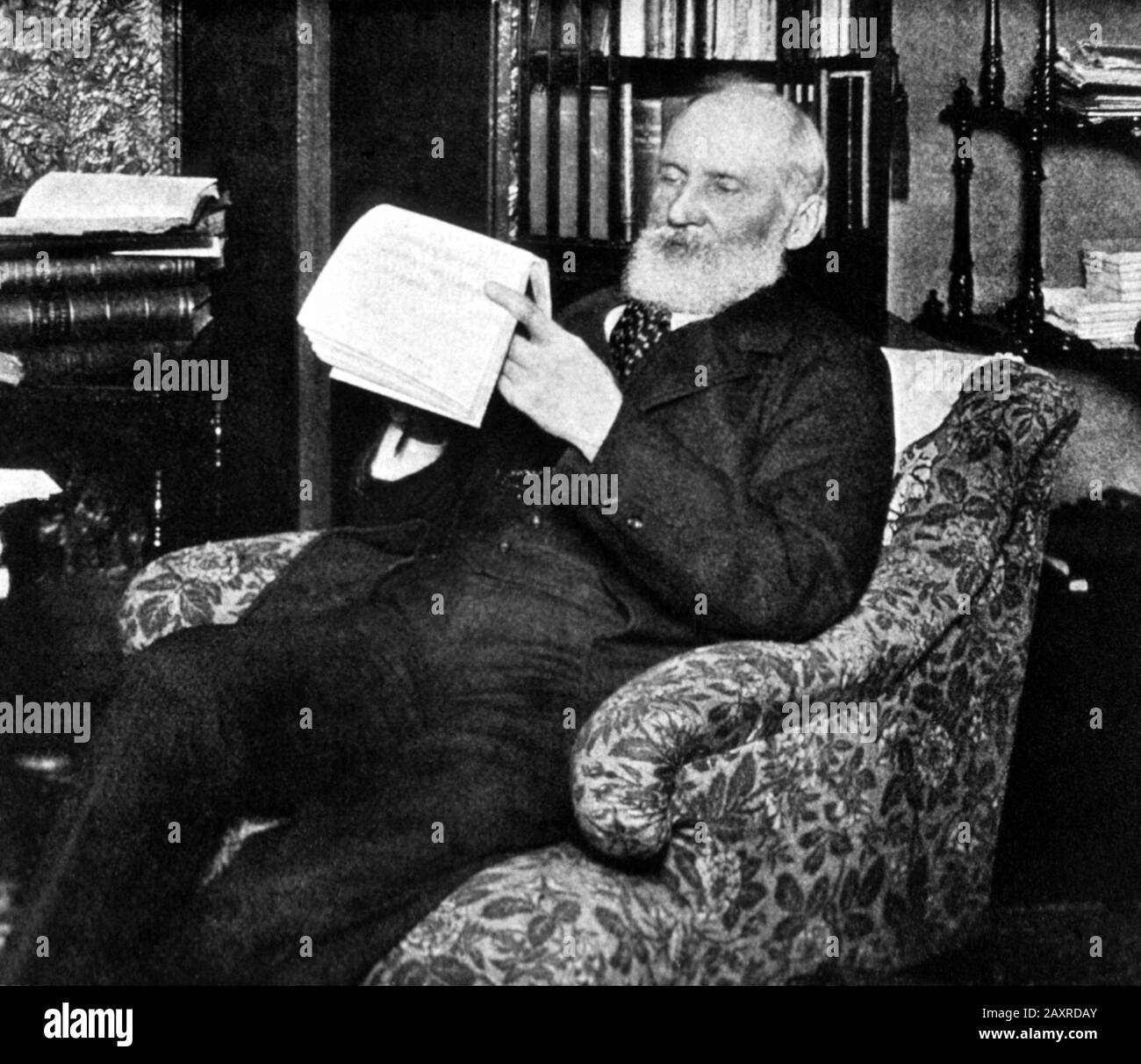 Der irischstämmige Phisiker, Herr William Thompson KELVIN ( Belfast, 184 - Netherhall 1907 ) Gründer der Thermodinamic und der Graduierung der Temperatur .- TEMPERATURA in GRADI SCALA KELVIN - FISICA - FISICO - scienziato - SCIENZA - SCIENCE - Scientist - scopritore - ENERGIA TERMICA - TERMODINAMICA - Portrait - Ritratto - Barba - Bart - weißes Haar - Capelli bianchi - uomo anziano Vecchio - älterer alter alter Mann ---- ARCHIVIO GBB Stockfoto