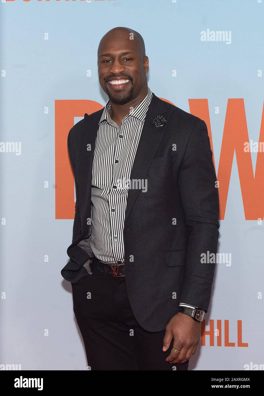 New York, USA. Februar 2020. Vernon Davis besucht die Premiere von "Downhill" im SVA Theatre am 12. Februar 2020 in New York City. Foto: Jeremy Smith/imageSPACE/MediaPunch Credit: MediaPunch Inc/Alamy Live News Stockfoto
